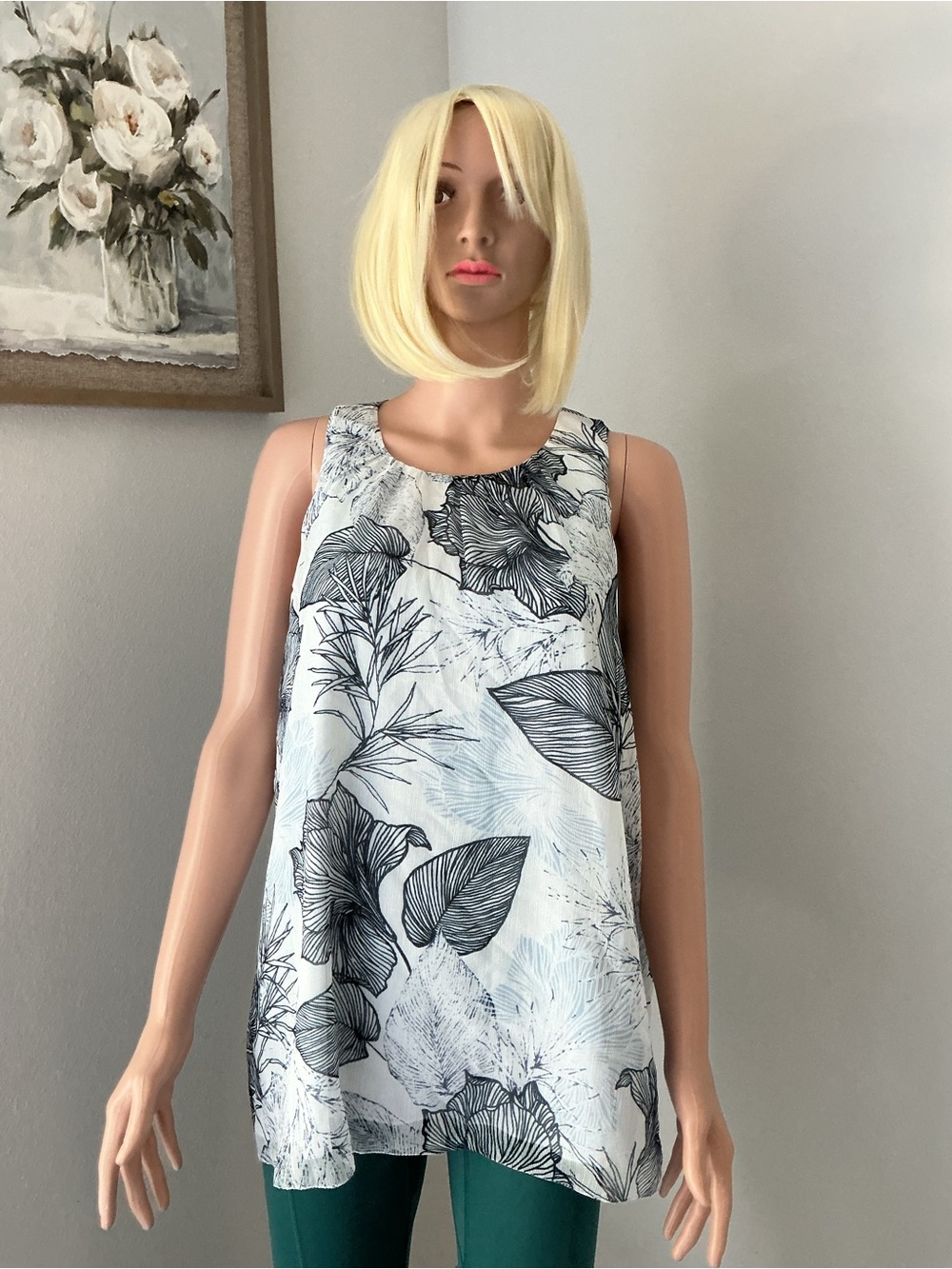 Vince Camuto White Tank Top with Black Floral Print